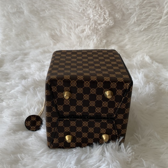 Mini Box Bag - Picture 5 of 5